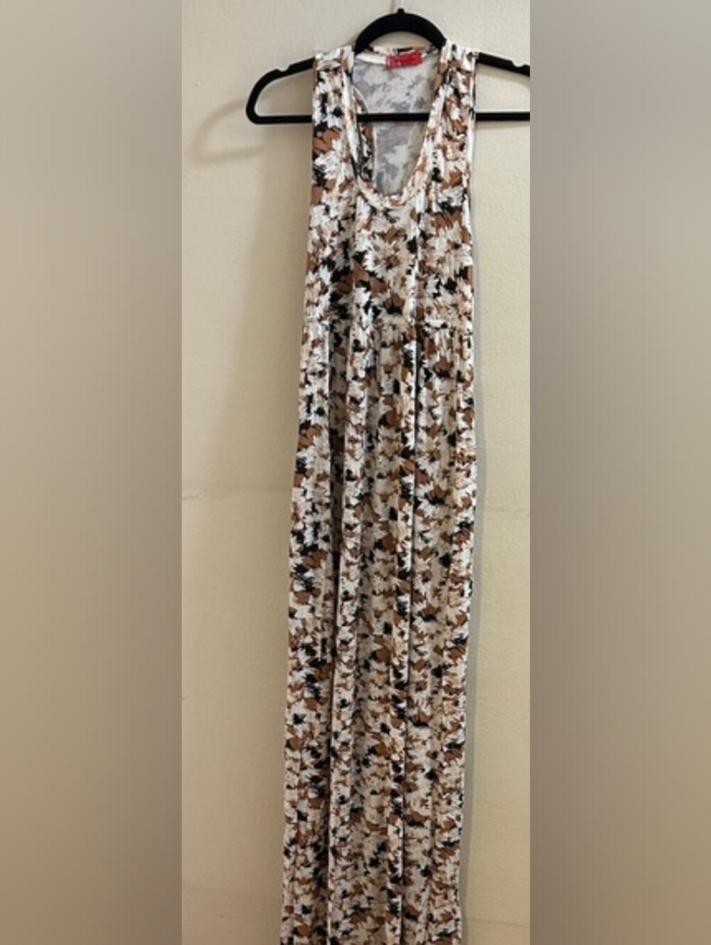 Floral Print Dress in Brown, Black & White Size Medium.